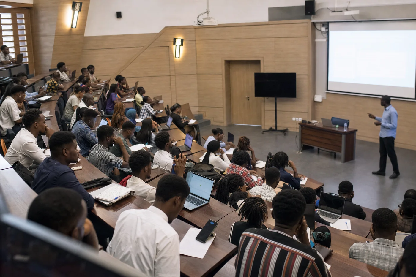 Amphithéâtre de l'Institut pendant un cours magistral